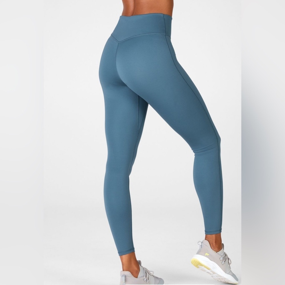 Uec Fabletics Anywhere Motion 360 High Rise Crop … - image 2